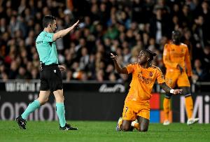 塞尔：专家警告西甲引入AI选择争议判罚“很危险”，存在数据偏见